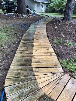 deck cleaning and staining in brown city michigan