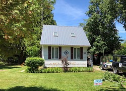 cottage house washing in lexington michigan