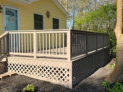 deck staining in fort gratiot michigan